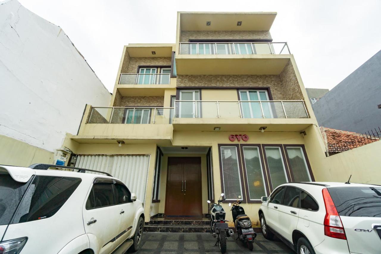 Hotel Oyo 2357 Syariah Grand Raudhah Jakarta Exterior foto