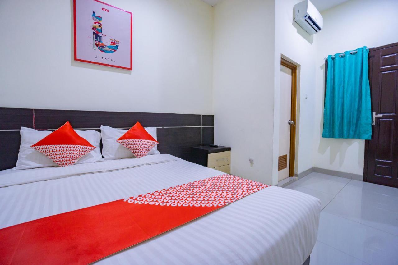 Hotel Oyo 2357 Syariah Grand Raudhah Jakarta Exterior foto