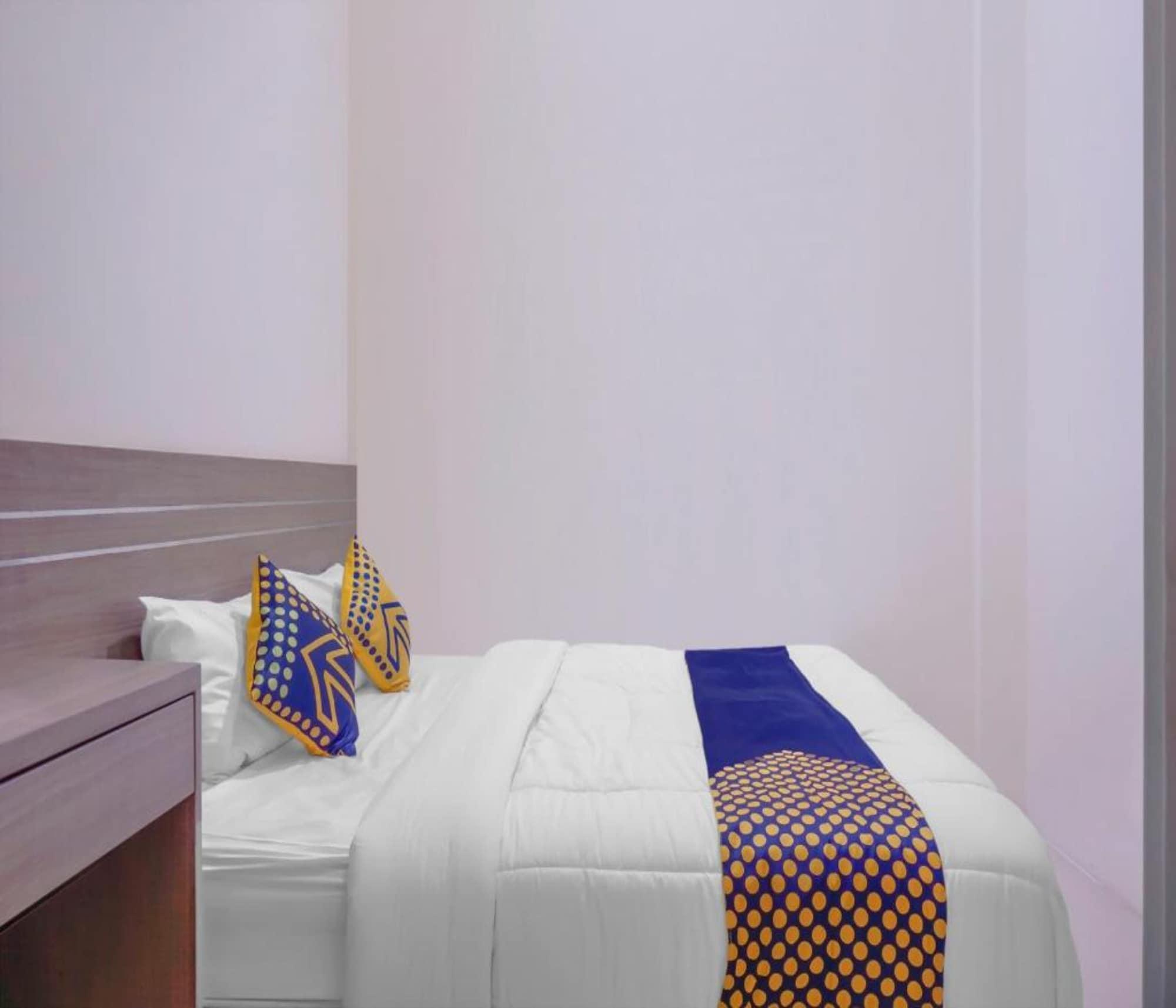 Hotel Oyo 2357 Syariah Grand Raudhah Jakarta Exterior foto