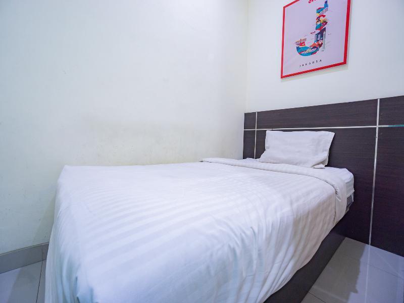 Hotel Oyo 2357 Syariah Grand Raudhah Jakarta Exterior foto